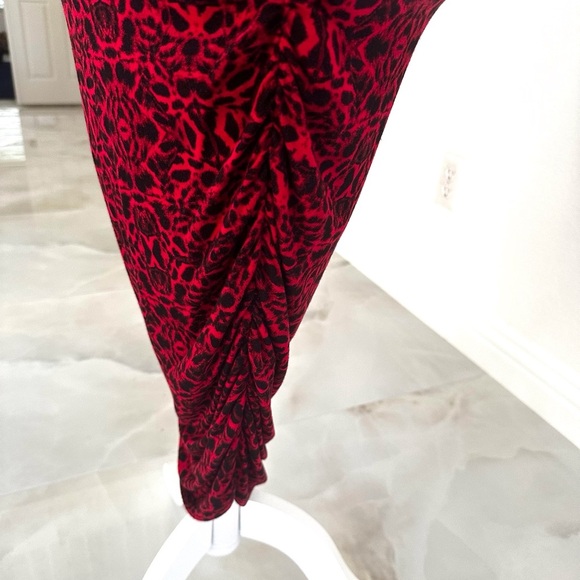 Jessica Simpson Red and Black Asymmetrical Bodycon Dress - Picture 4 of 6